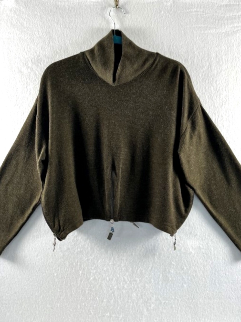 Rare Lauren Vidal Paris Cropped Knit Mock Neck Sweater Olive Green Zipper Hem M
